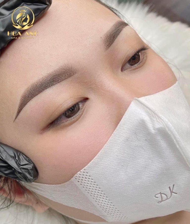 Phun mày ombre
